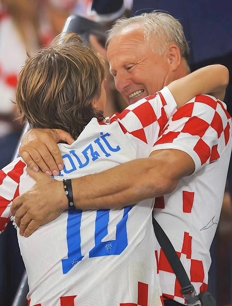 新兴博彩形态的用户教育问题（新型博彩模式下的用户认知与教育挑战）